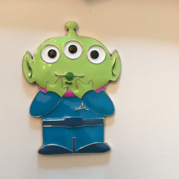 Disney Toy Story Set of 2 pins. In box with UPC code. Limited Edition. - Picture 6 of 16